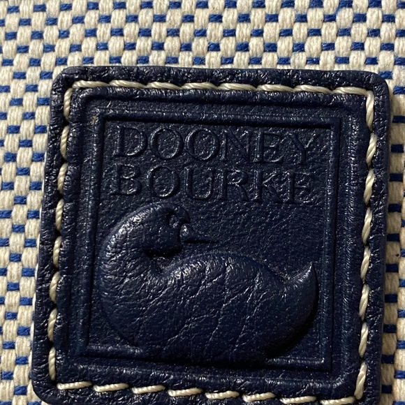 NWOT Dooney & Bourke  wristlet - Picture 5 of 11